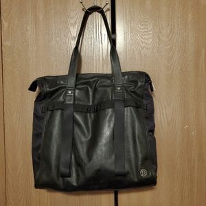 Lululemon Follow Your Bliss Bag Yoga Gym Travel Tote w Shoe Bag Black Metal Logo